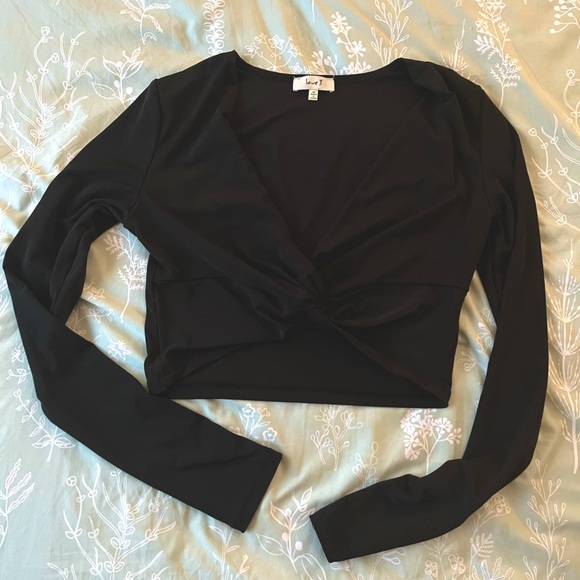 Foxy Twist Long Sleeve Crop Top Black